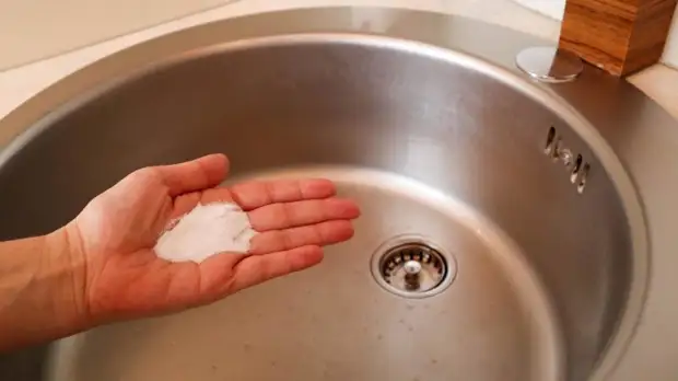 Как легко очистить канализацию от грязи