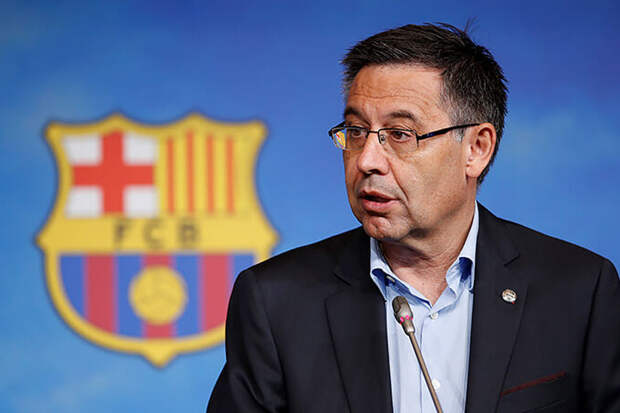 Президент "Барселоны" Бартомеу собирается остаться в клубе