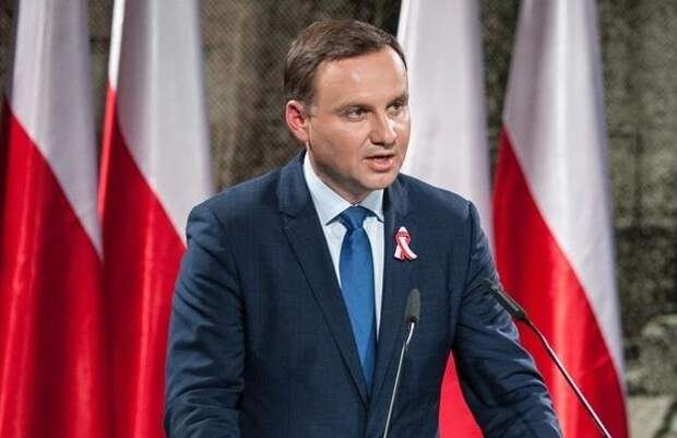 Президент Польши рассказал, что поможет сдержать «сильные имперские амбиции» России