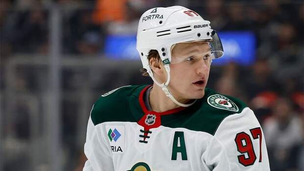 Капризов помог «Миннесоте» спастись от краха, Никишина вырубил американец! Как дела у наших в плей-офф НХЛ