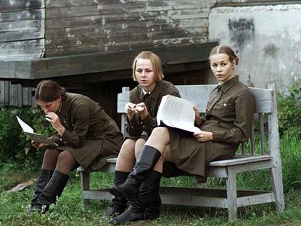 Кадр из сериала Феликса Герчикова «Разведчицы»