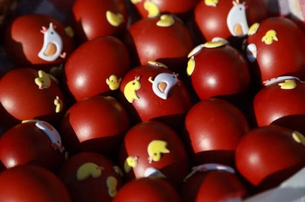 Священник Портнов сказал, что нужно делать со скорлупой освященных яиц