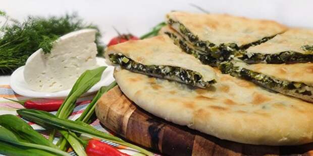 Рецепты: осетинские пироги с черемшой и сыром
