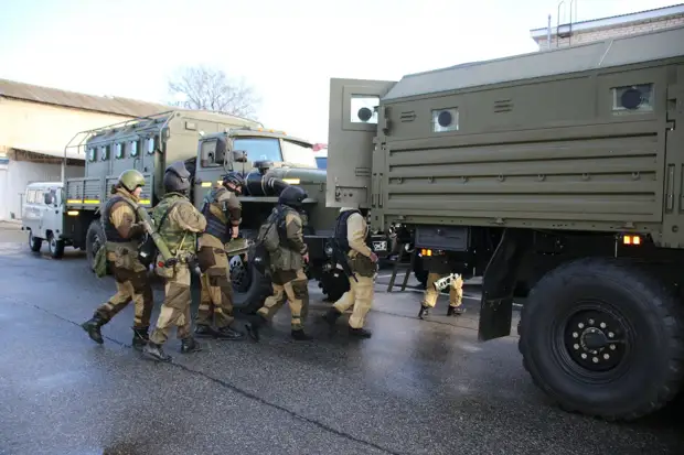 «Дети кричали: "Я не хочу умирать!"»: челябинские хоккеисты рассказали, как их вывозили с Украины