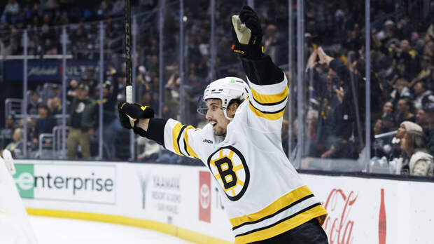 «Это потрясающе, мне повезло»: Хуснутдинов оформил покер в матче НХЛ, Кучеров набрал четыре очка