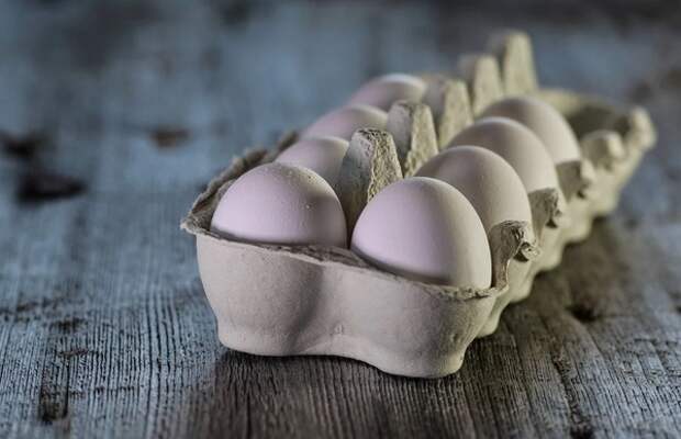 В России продолжают дорожать куриные яйца, огурцы и помидоры