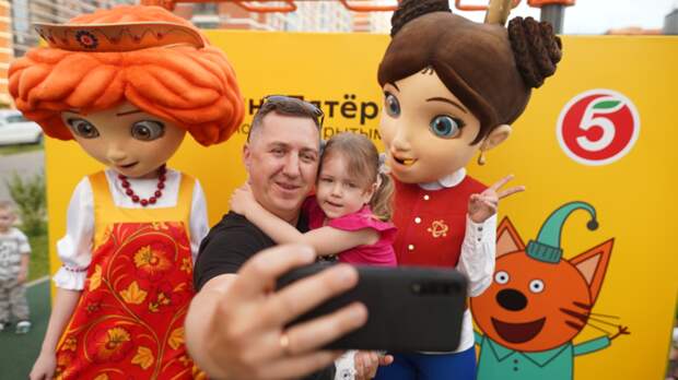 «Пятёрочка» приглашает ростовчан на вечер мультфильмов под открытым небом 