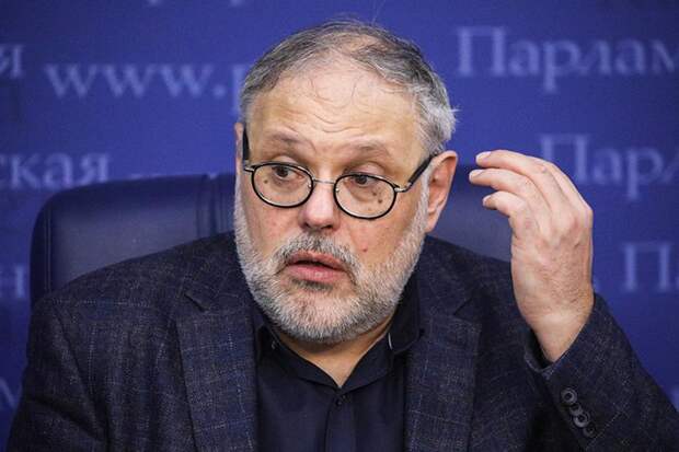 Михаил Хазин: Заморозка вкладов – это дефолт, так это называется
