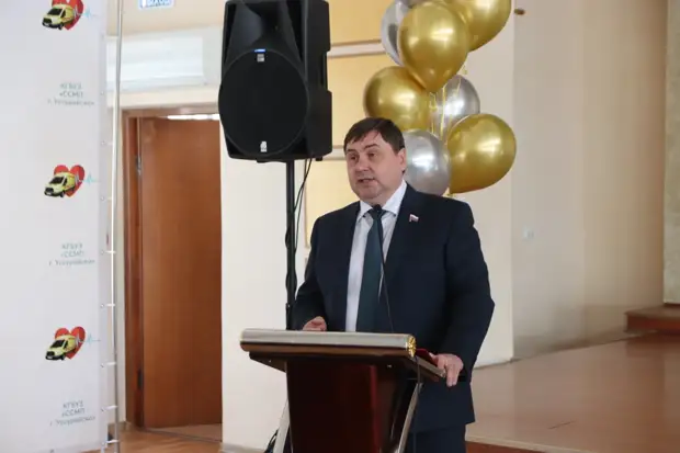 Всегда на передовой: коллектив станции скорой помощи чествовали в Уссурийске