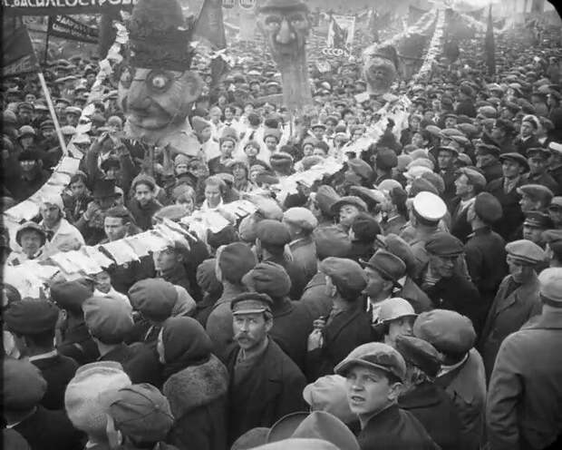 Герои труда и не только. Пять советских фильмов о рабочих