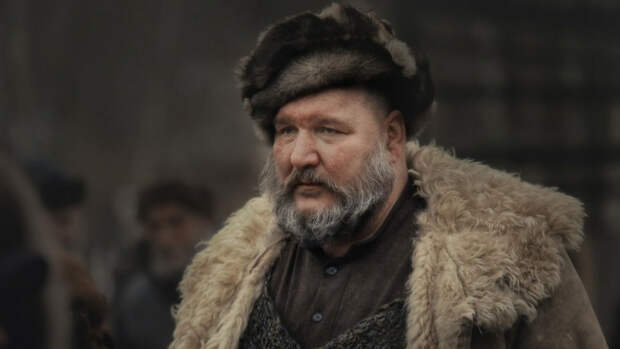 Дмитрий Быковский: чихуахуа, вышивка и никакой брутальности — секрет счастья актера