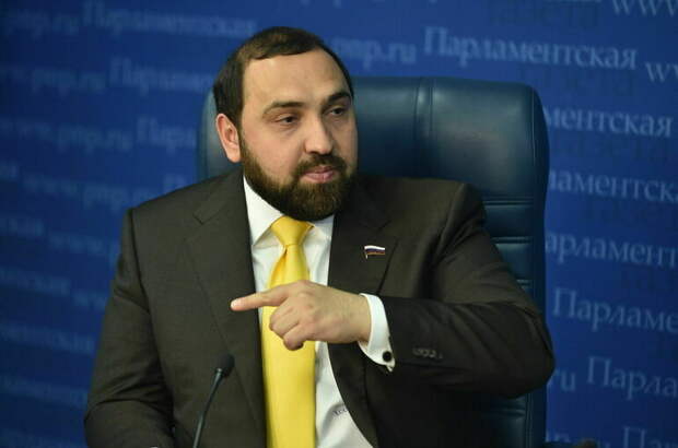 Депутат Хамзаев призвал не запрещать песенный конкурс стран ЕС