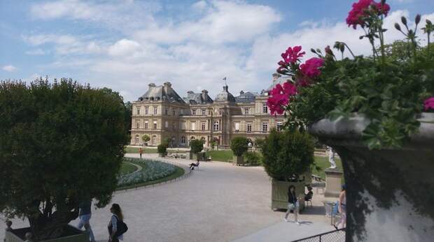 Люксембургский дворец Версаль, Люксембургскийдворец, НотрДамдеПари, Эйфелевабашня, витражи, лувр, париж, путешествие