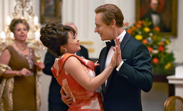 Хелена Бонэм Картер, Оливия Колман, Джош О'Коннор: чем запомнились актерам съемки нового сезона "Короны"