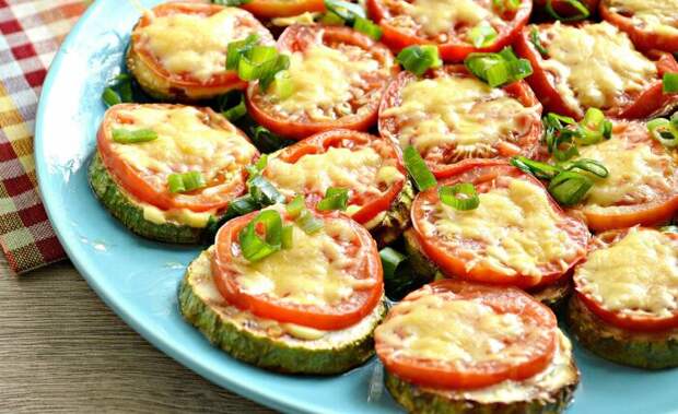 Кабачки с фаршем, запечённые в духовке. \ Фото: pinterest.com.