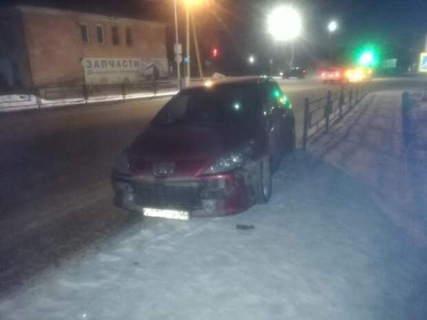 В Невьянске на перекрестке произошло ДТП