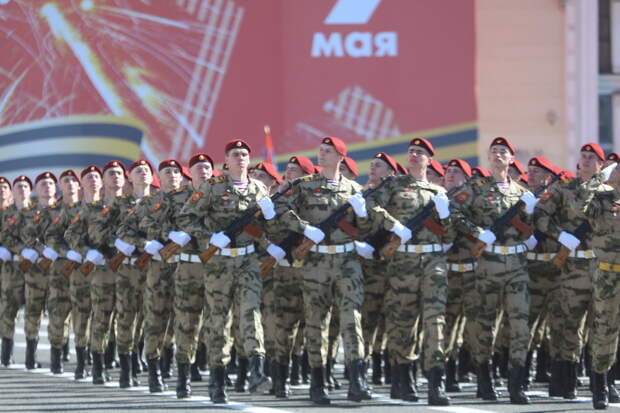 В День Победы в Петербурге пройдут военный парад и праздничный салют