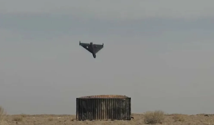 Россия, практически, перестала закупать у Ирана дроны камикадзе Shahed-136 и начала серийно производить отечественные Герань 2.-9