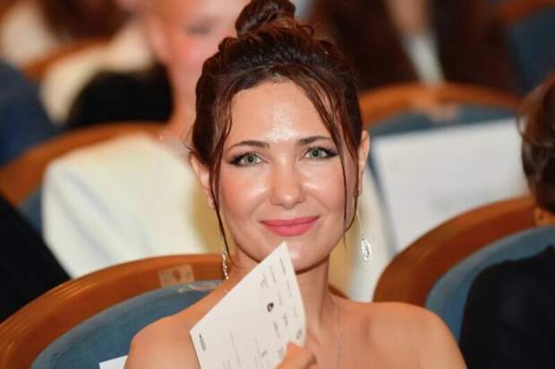 «Не продаёт боль»: как 46-летняя Климова, пережив 3 развода, научилась быть собой, не подстраиваясь под чужие взгляды