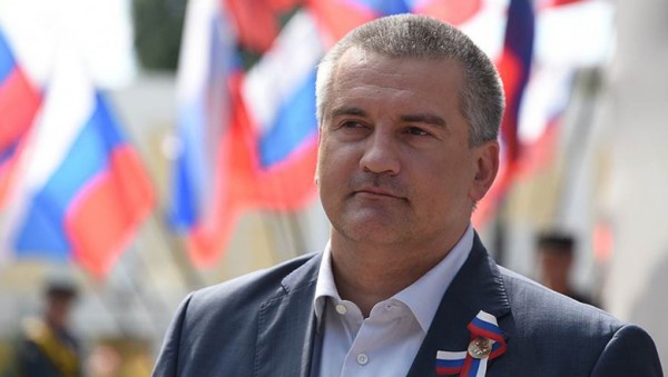 Глава Крыма Сергей Аксенов поздравил православных христиан с Вербным воскресеньем