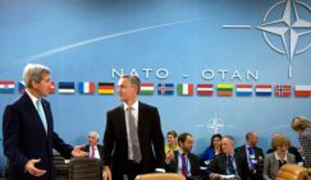 НАТО пытается прогнуть Россию?