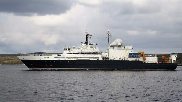Sohu: шпионский корабль ВМФ России нервирует НАТО военными хитростями