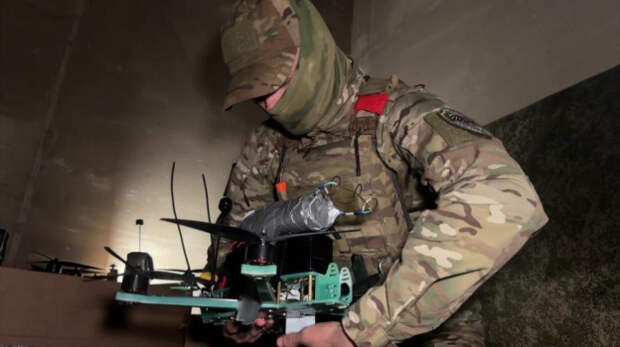 Дроноводы группировки войск «Днепр» уничтожили разведывательный дрон ВСУ в небе Херсонской области