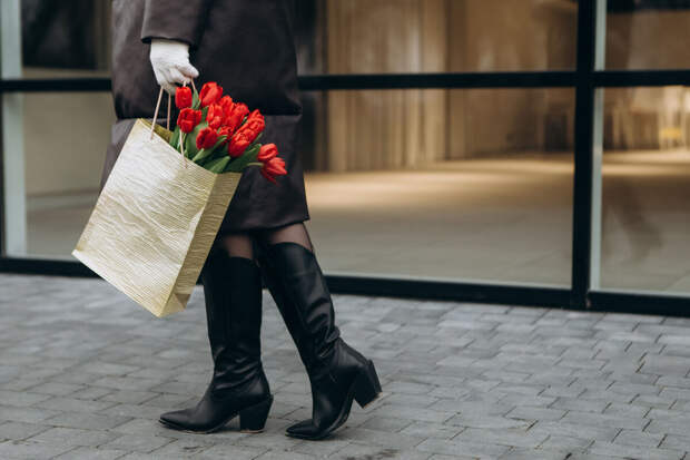 Эксперт Кузьменко: мошенники обманывают россиян, предлагая им купить сертификаты