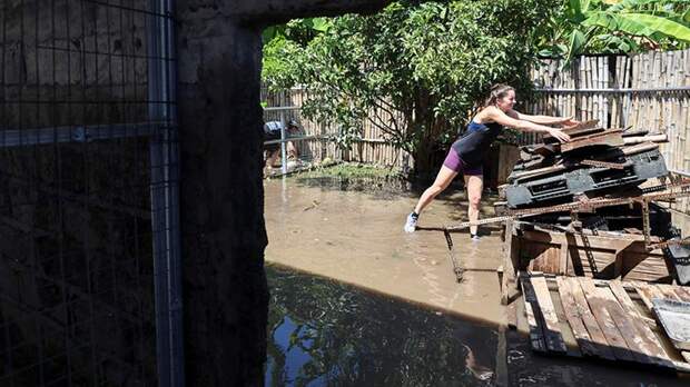 Посольство РФ прокомментировало ситуацию в Индонезии после наводнений