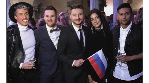 Соцсети просят отдать победу на "Евровидении" Лазареву, вместо политизированной Джамалы
