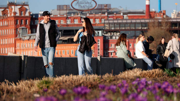 От снега на Первомай до +21°С: "температурный взрыв" в Москве в начале мая пообещали синоптики