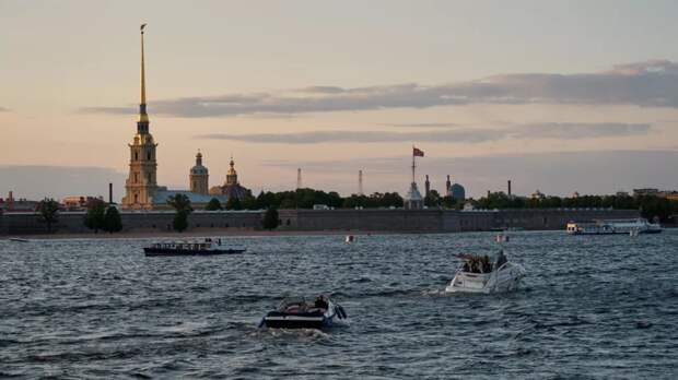 Беглов: первый за 40 лет разводной мост в Петербурге готов к проводке судов