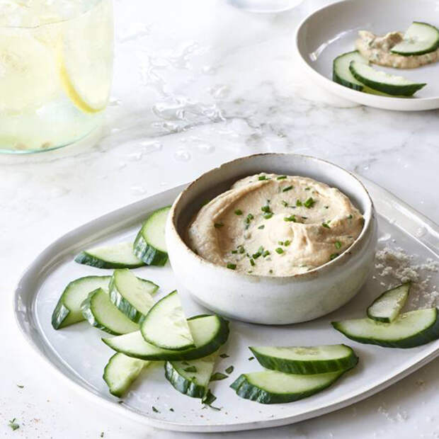 Дип из белой фасоли. \ Фото: gurmechef.com. Дип из белой фасоли. \ Фото: gurmechef.com.