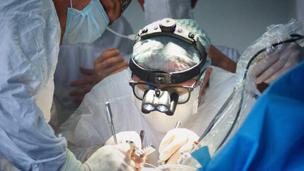 Пока чиновники следуют инструкциям, умирают дети. Очередной скандал в российской медицине