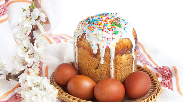 Диетолог Лебедева рассказала, какая порция кулича не приведёт к набору веса