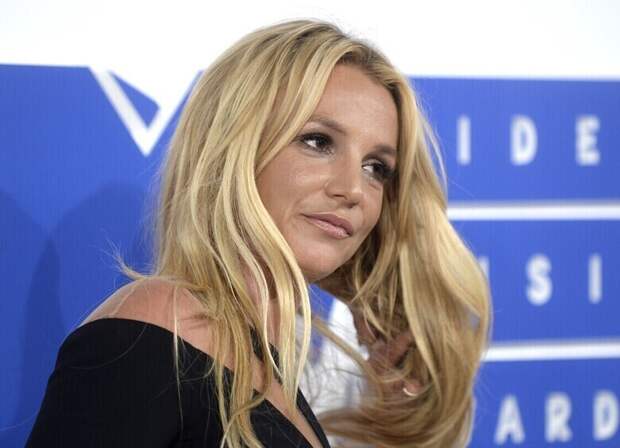 Старший сын Бритни Спирс отрекся от отцовской фамилии: фанаты певицы насторожились