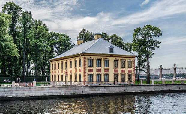 Самые старые из сохранившихся зданий Петербурга