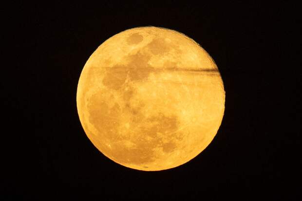 ИКИ РАН: крупный выброс на Солнце угрожает первой за 54 года лунной миссии