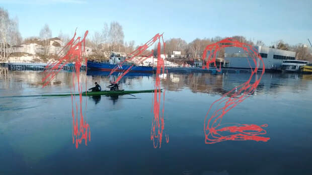 Появилось видео с попавшими под винты речного трамвайчика в Москве людьми