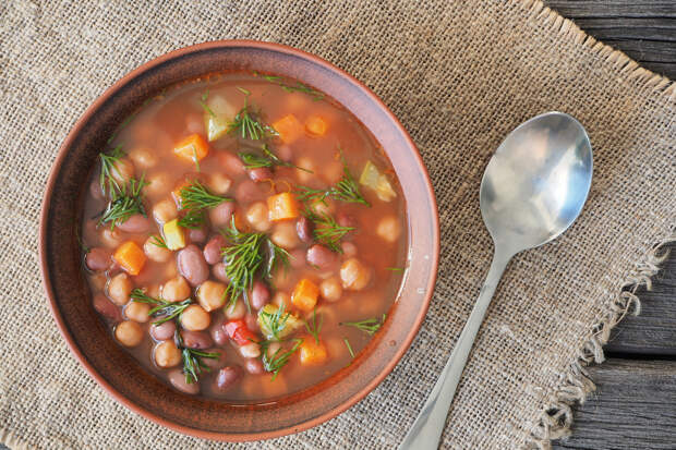 Желающим дожить до 100 лет назвали обязательный ингредиент питания