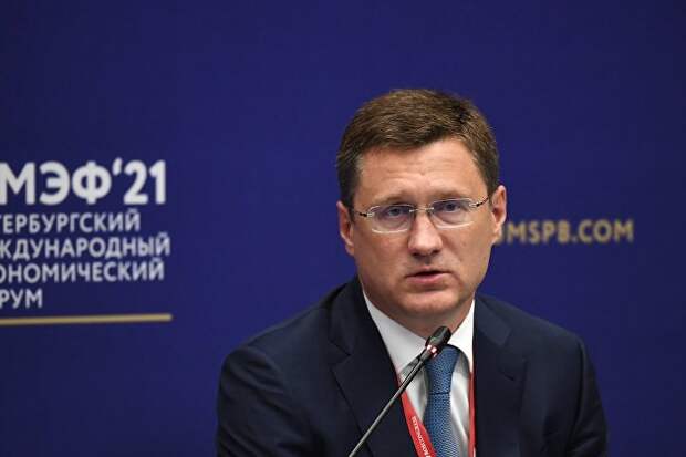 Новак проведет совещание по ситуации на топливном рынке