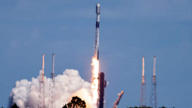 SpaceX успешно запустила ракету со спутниками Starlink
