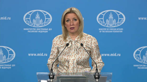 Захарова посоветовала Макрону повторить географию после слов о «средних» странах