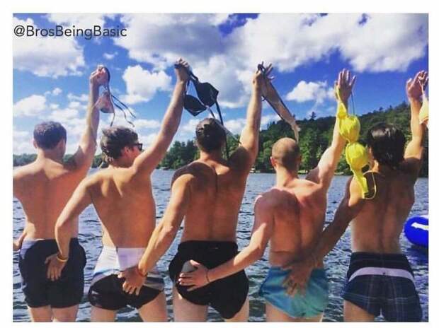Вот что бы было, если бы парни вели Instagram как девушки