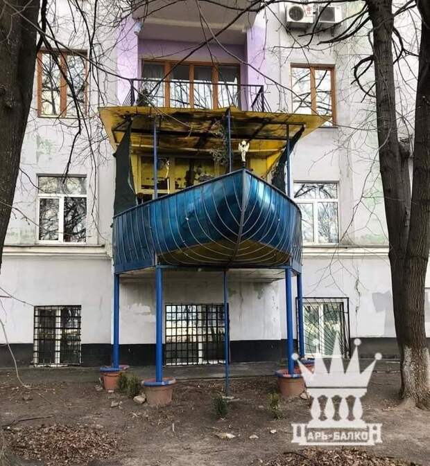 Не просто балкон, а царь-балкон!