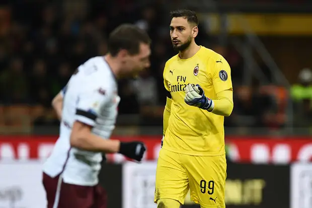 Автогол чемпиона мира, удаление экс-капитана «Зенита» и матч-концерт в Эйбаре: события воскресенья в европейском футболе