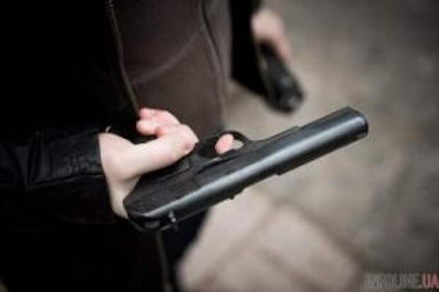 В Харькове подстрелили мужчину возле жилого дома