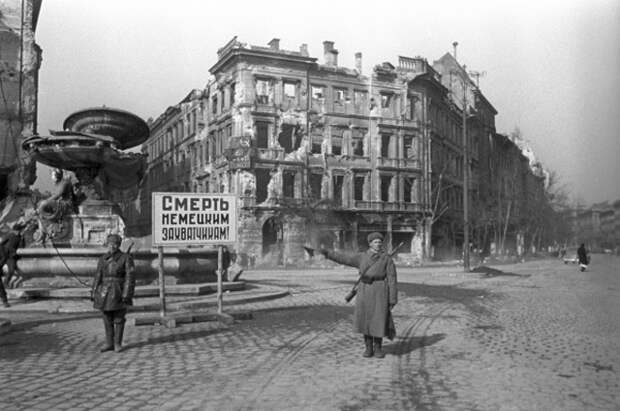 Столица Венгрии в руинах. Восстанавливать будут за счет СССР