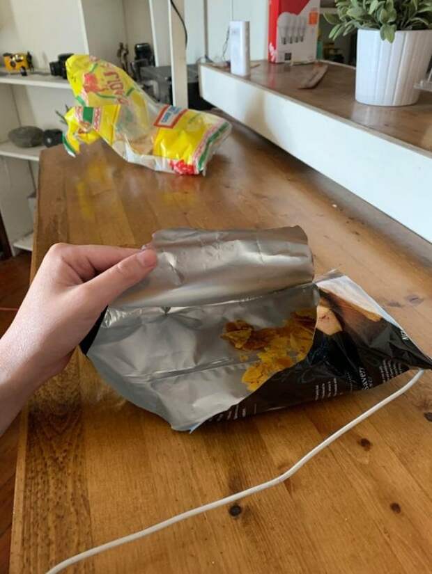 пачка чипсов