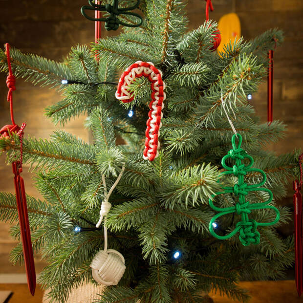 Рождественские украшения на ёлку. Выживальщики, паракорд, хендмейд